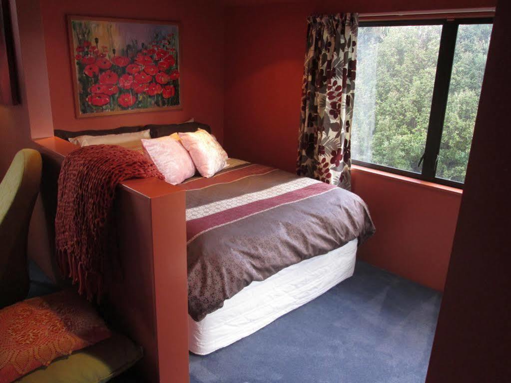 The Lighthouse Lookout Bed & Breakfast Tutukaka Exterior photo