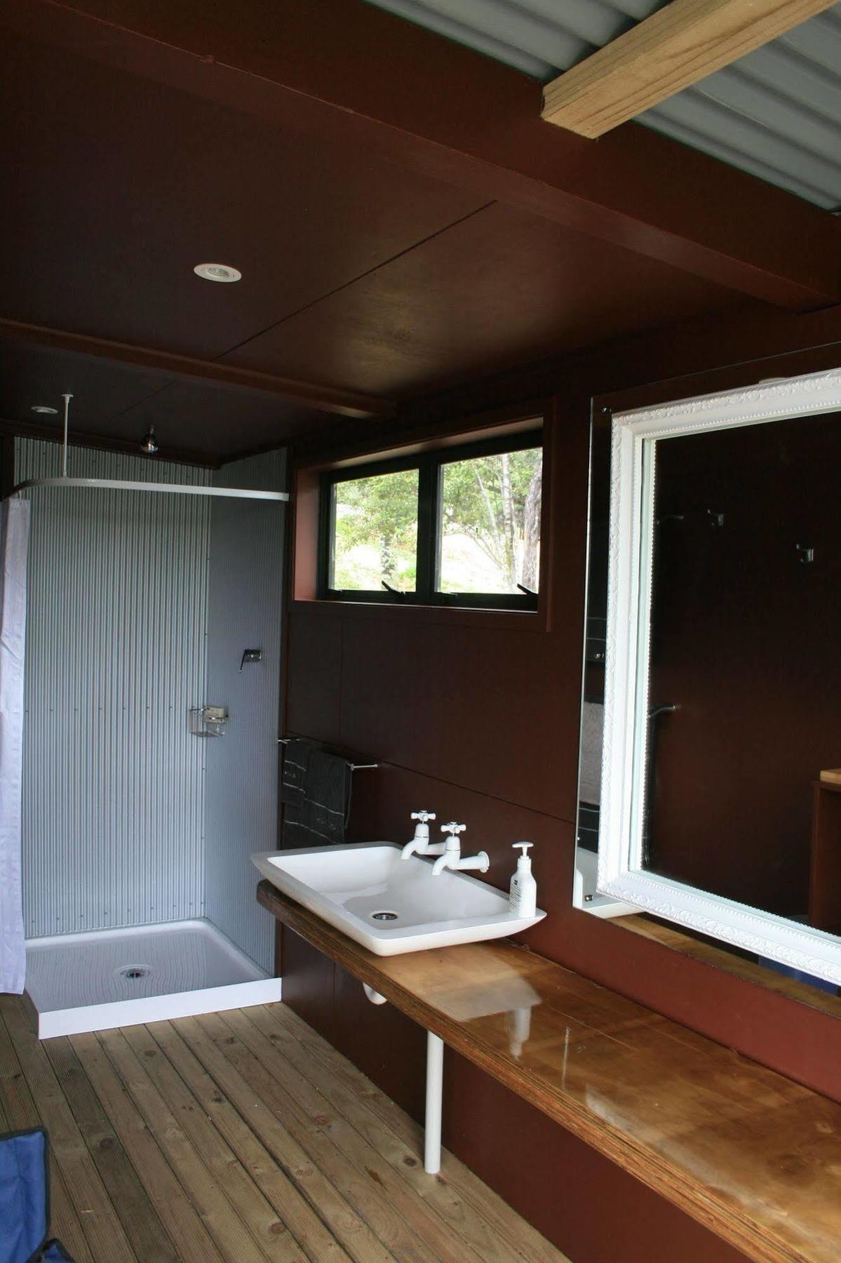 The Lighthouse Lookout Bed & Breakfast Tutukaka Exterior photo